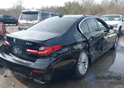 2022 BMW 530 I z USA, uszkodzony, nr VIN WBA53BH02NWX41989